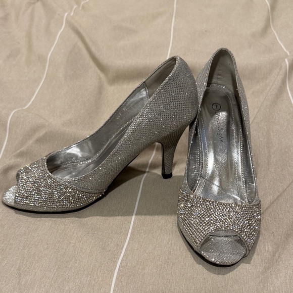 Dazzling Silver Peep-Toe Heels - Picture 2 of 3